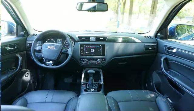 车主吐槽观致5：车太宽，够不着大腿