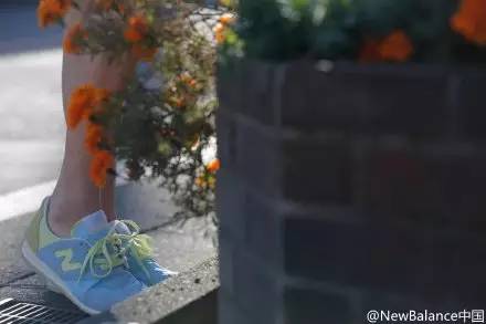 真正的新百伦标志,满大街的新百伦