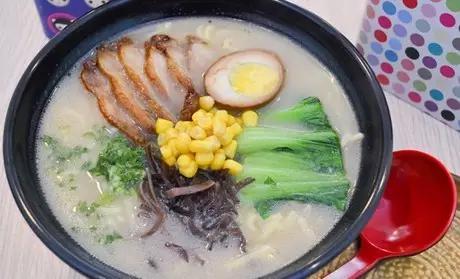 夜市迷人美丽烟火夜景,越夜越撩人的夜景