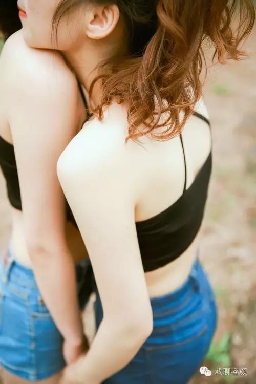 前胸后背长痘痘擦什么药,前胸后背长痘痘是螨虫吗