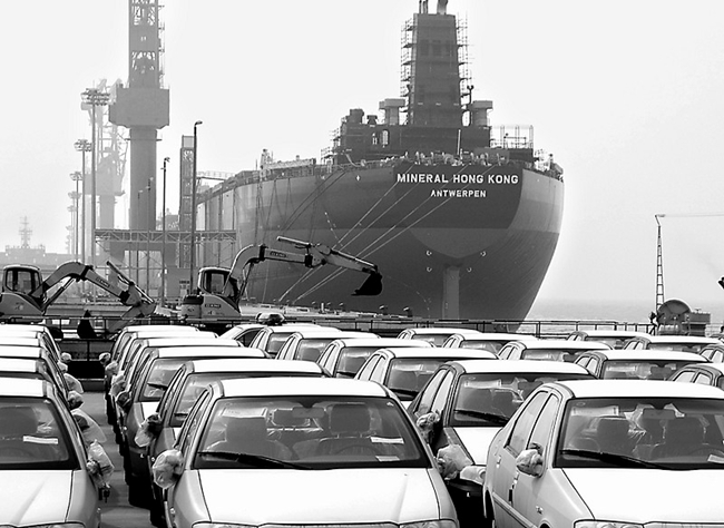 路虎揽胜平行和中规有什么不一样 (奔驰g63中规车与平行车优劣)