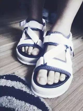 夏季女凉鞋推荐潮牌,潮女凉鞋