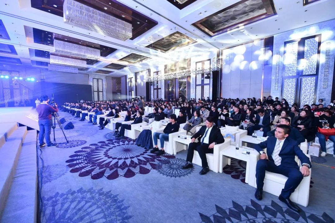 MALL姐吴正梅亲自操刀!河西华采天地近百家品牌曝光