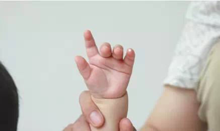 小儿推拿止咳化痰手法图解,小儿推拿三分钟退烧手法图解