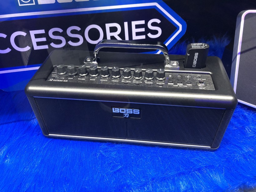 bosskatana电吉他音箱使用方法,bosskatana电吉他音箱升级