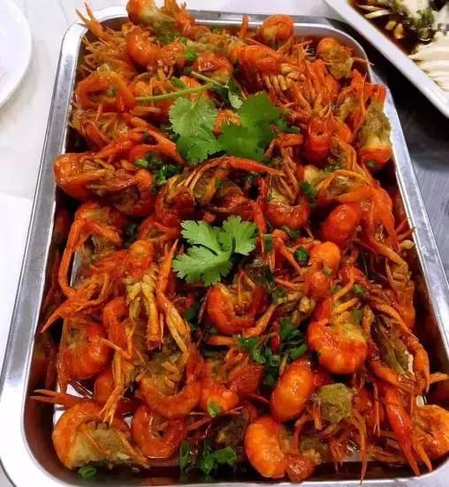 第一批吃小龙虾视频,第一个吃小龙虾的人