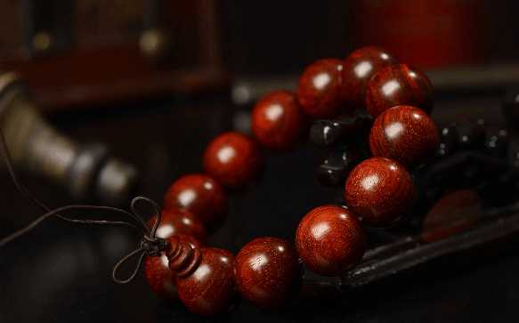 树籽类文玩手串哪个值得玩,文玩核桃手串排行榜前十名