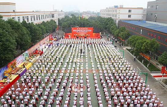 在成都学厨师靠谱吗,成都学厨师去哪里最好