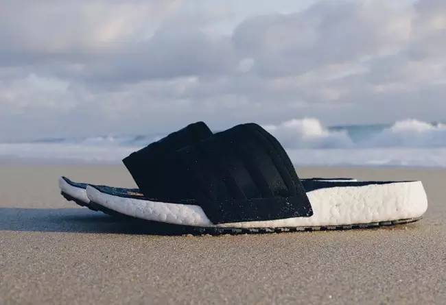 球鞋信息一览|夜光底750Boost、全黑NMD相隔一天发售,要剁脚了