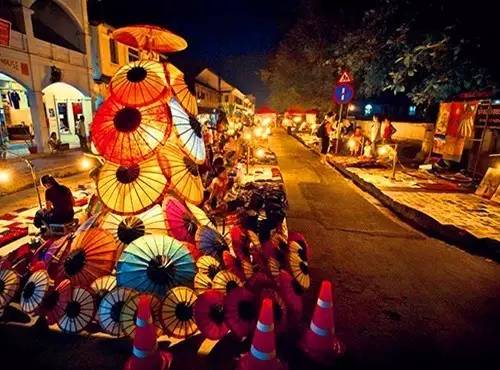琅勃拉邦特色夜市,琅勃拉邦小夜市攻略