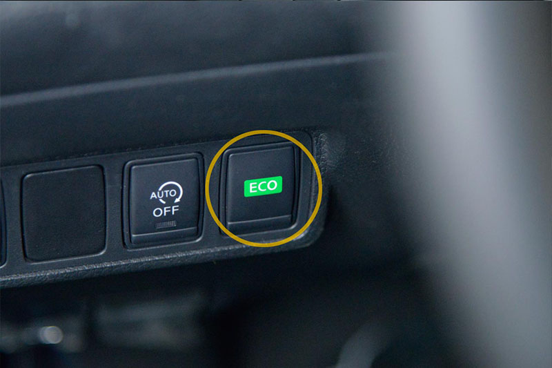 新手开日产轩逸视频,全新轩逸新手试驾视频