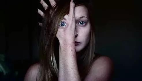 化妆真是神奇的艺术,化妆有多神奇的视频