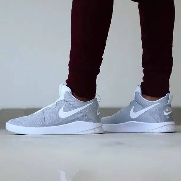 吕布与赵云大战谁厉害,吕布大战赵云谁厉害视频