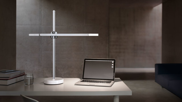 戴森台灯普鲁士蓝限量款,戴森台灯最新款