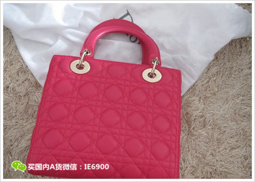 国人在外国占领巴黎春天，外国人眼里是这样看我们中国人的！