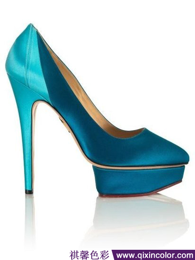 彩虹颜色衣服搭配,跳跃的服装色彩搭配