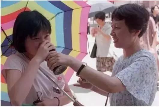 还记得你当年高考的作文题目吗,你还记得当年高考试题吗