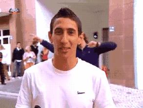 足球场上最逗比的球员,足坛十大逗比球员