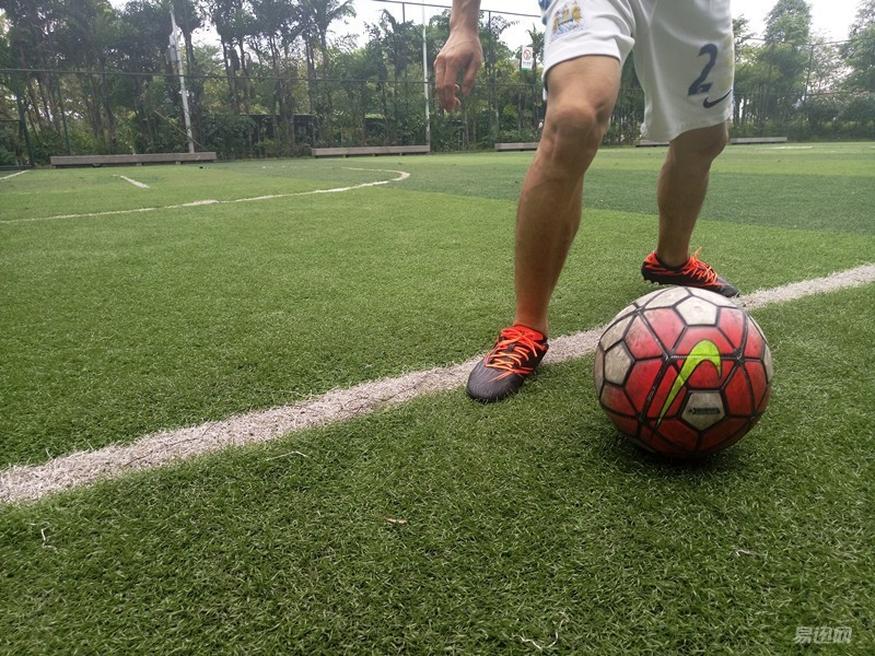 decathlon迪卡侬kio足球鞋,迪卡侬agility900足球鞋白色