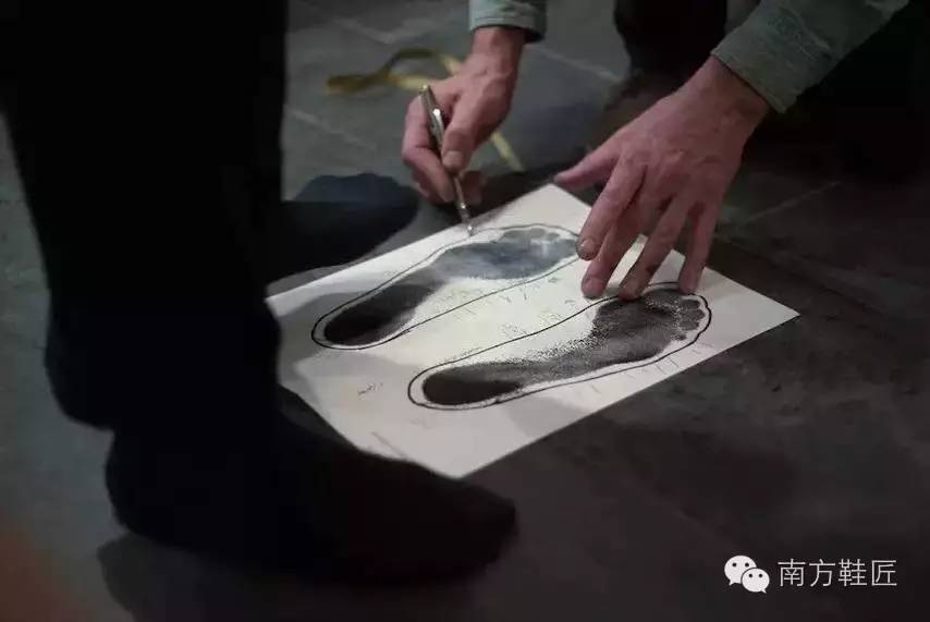手工皮鞋是这么做出来的！请耐心看完！