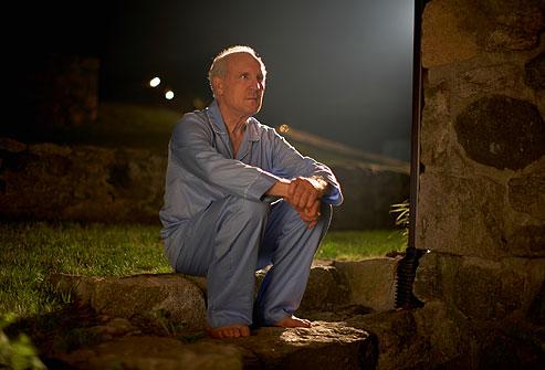 睡不好觉胸闷气短怎么回事,胸闷是不是抑郁症的表现