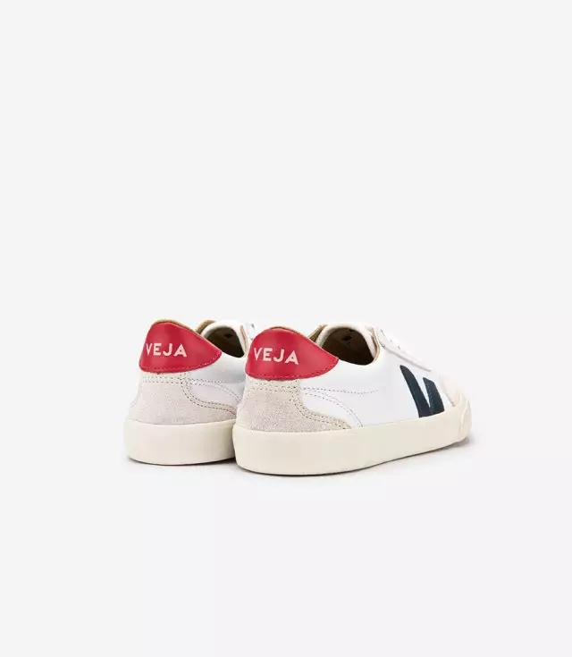 霍|nili仲基又穿火了一双鞋，这双法国回力只要800块