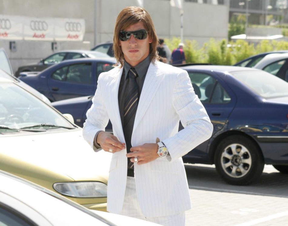 拉莫斯小辫子发型,拉莫斯1718赛季发型