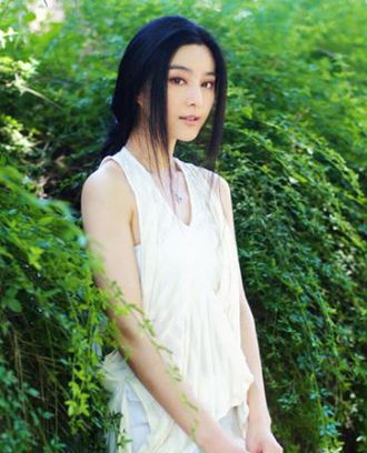 大脸长发刘海怎么剪最好看,长发大脸无刘海扎发