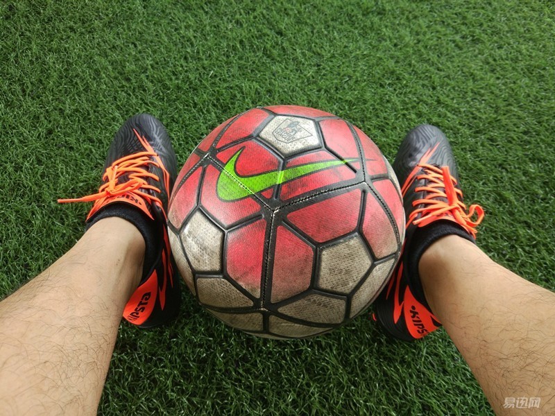 迪卡侬入门级宽脚足球鞋,迪卡侬足球鞋kipstaagility