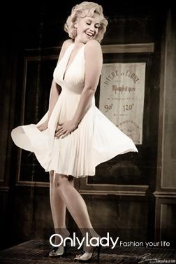 看梦露正红一抹，享赫本裸粉一笑，忆百年经典，望流行永恒