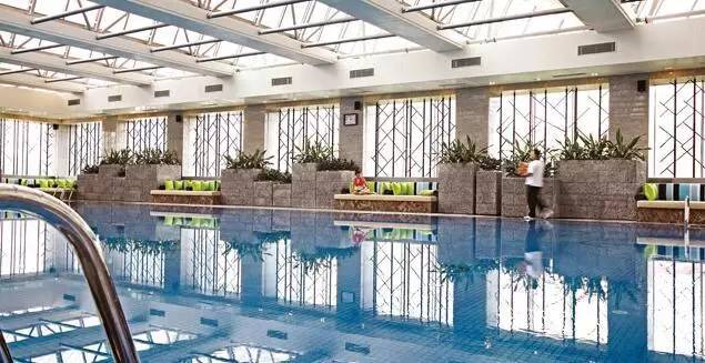 青岛伊春路银座游泳馆学游泳价格,青岛市室内游泳馆