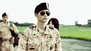 男生低调色系,男生一般适合什么色系