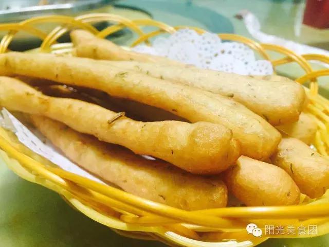 阳光探店~郑州农科路政七街附近有家爱好足球的球球虾馆