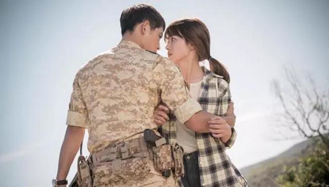 微博和微信朋友圈有什么区别,微信跟facebook同步朋友圈