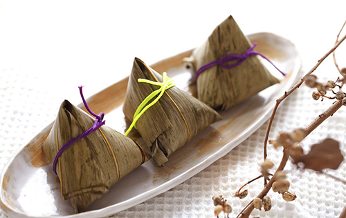 儿童吃粽子积食呕吐,小孩吃粽子肠胃堵塞