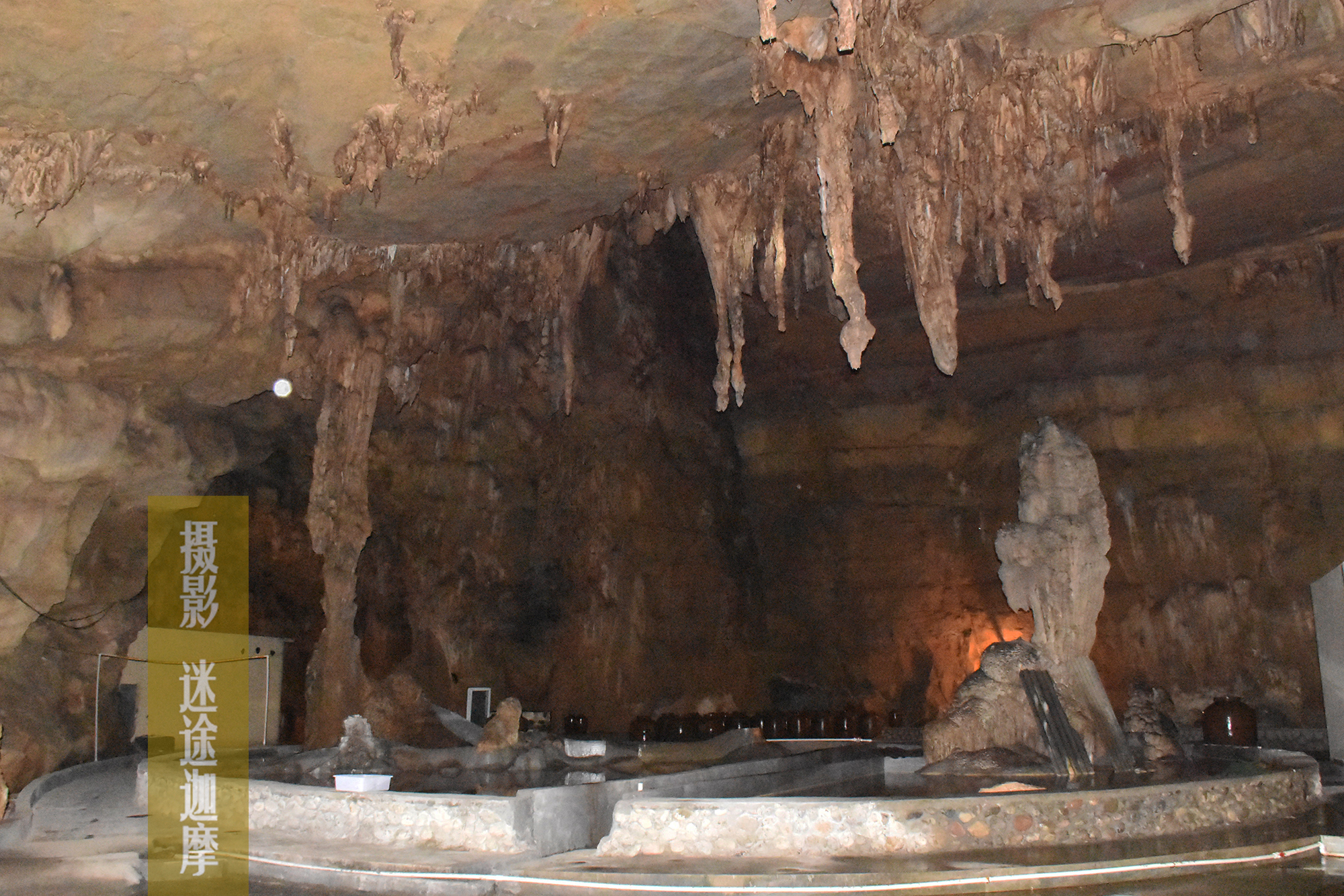 宜昌长阳古洞,宜昌长阳绝壁古洞古城堡