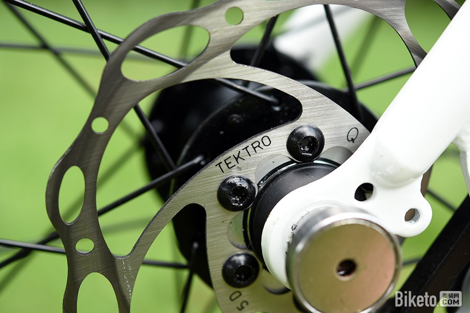 欧亚马酷炫pro-m990d棕色,欧亚马折叠自行车18速酷炫m990