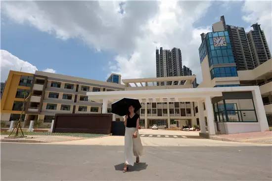 公告青秀区新添四所公办小学,今年九月招生(玉兰路小学、百花岭路小学、民主路小学佛子岭路校区、林里桥中段小学)