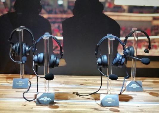 特立独行之魅力——TeufelTheater6Hybrid5.2多声道家庭影院系统