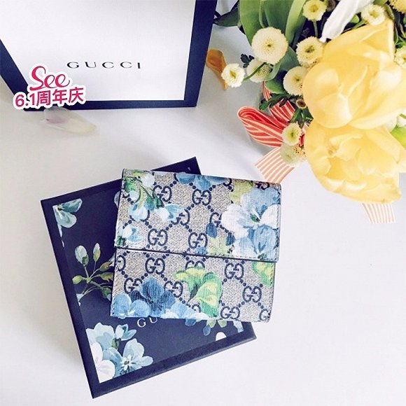 时尚必备单品女士红色钱包推荐,新款钱包型手提包时髦又洋气