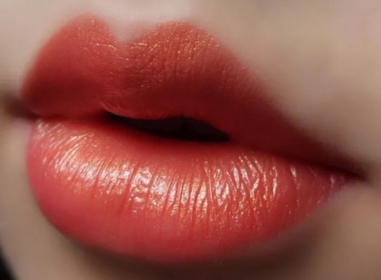 tf口红新色09号色试色,tf口红79属于什么色