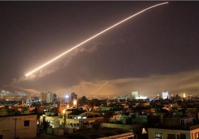 资讯早报最新消息,新闻早报实时播报今天