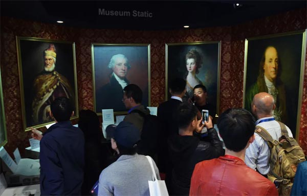 infocomm2018激光投影仪,日立高清短焦投影机