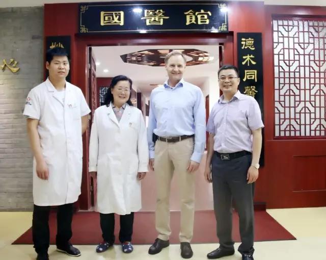 医学无国界，人文精神共传承！看看德国医学专家为啥对这家医院