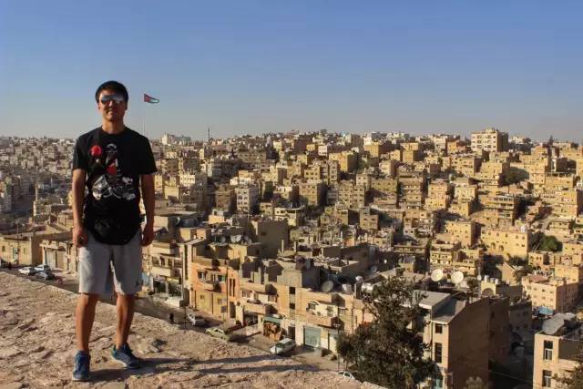 二十几岁环游世界,多大年纪还能环游世界