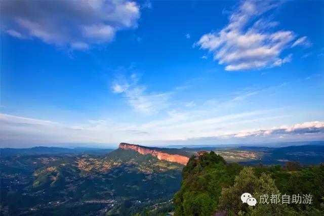 成都边上避暑,成都边上有哪些好玩的地方