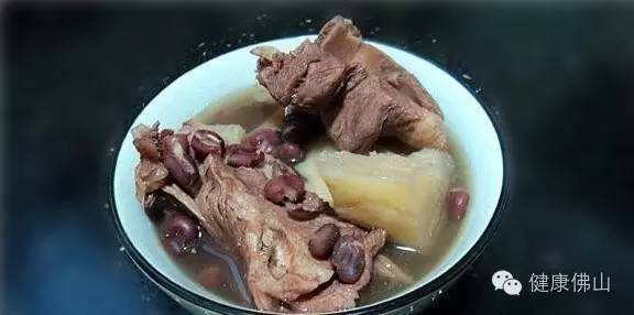 小孩出热疹应该注意点啥,儿童热痱子的最佳处理方法