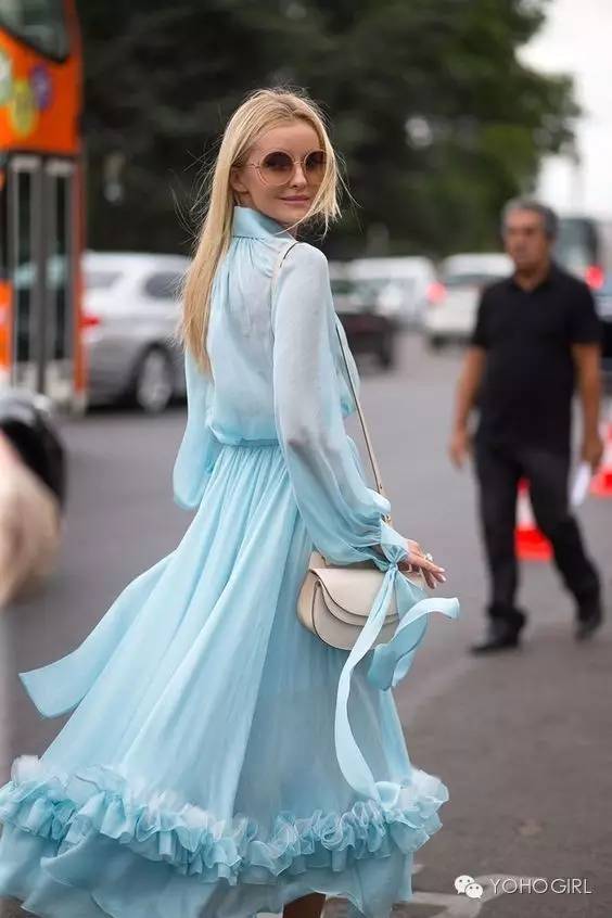 想过一个梦幻夏天，先来一个冰淇淋色包包！