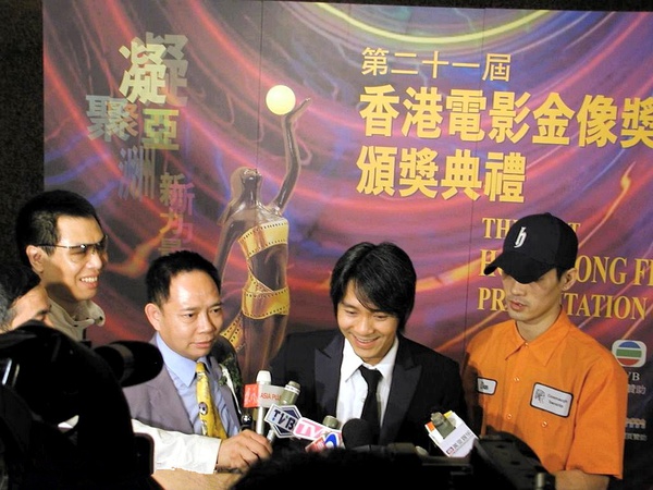 《少林足球》“大师兄”因病爆肥23公斤70岁大陆拍戏谋生存