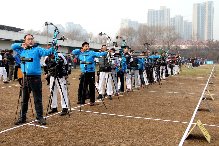 穿汉服弯弓引箭,穿汉服射箭视频